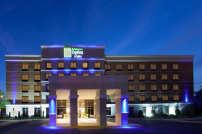 Holiday Inn Express & Suites Laurel Lakes, an IHG Hotel